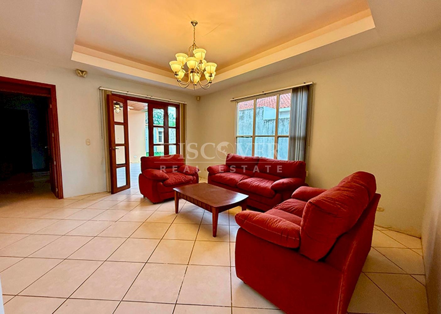 House for sale in residential area on the road to Masaya