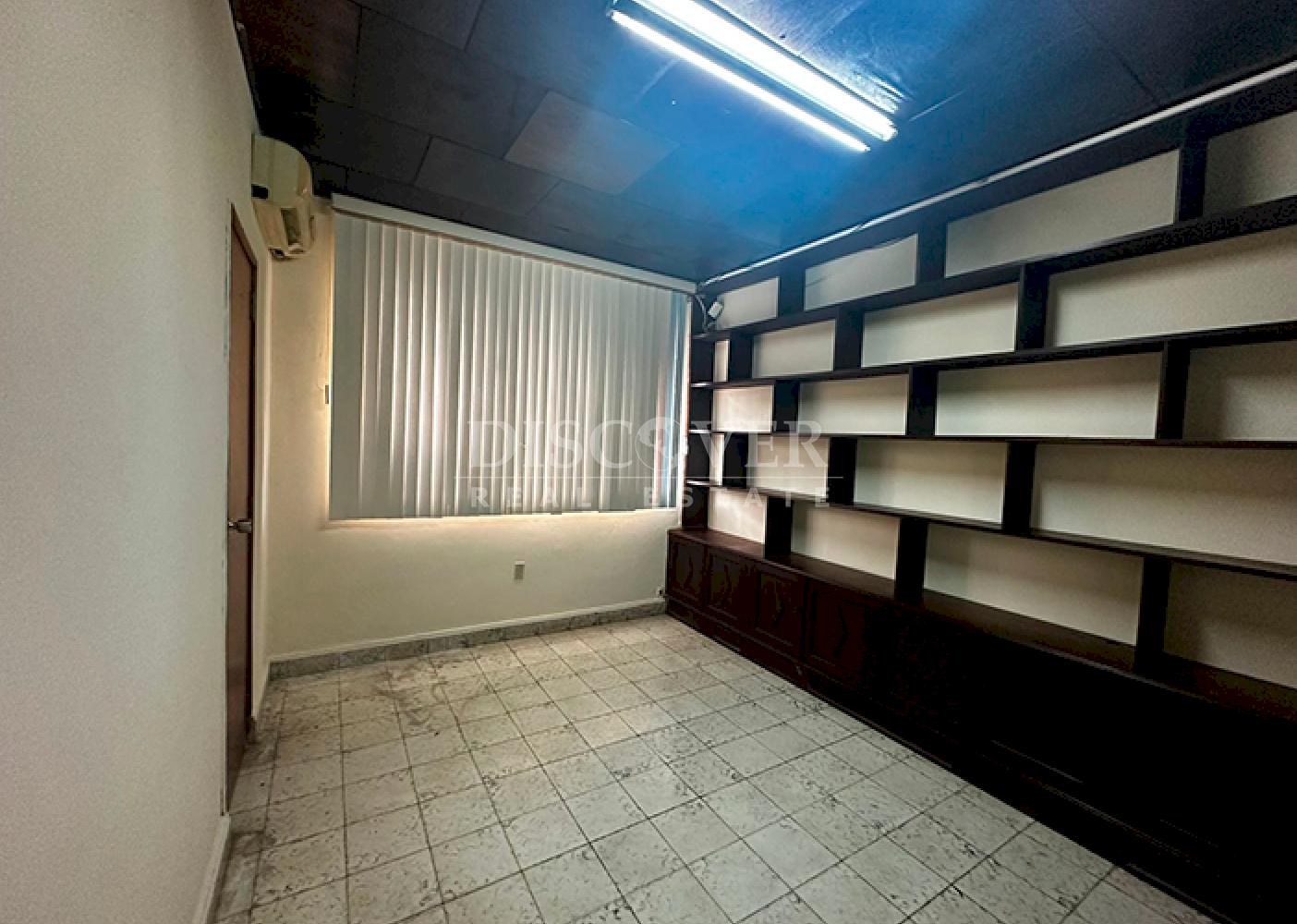  Office or consulting room module for rent in Los Robles