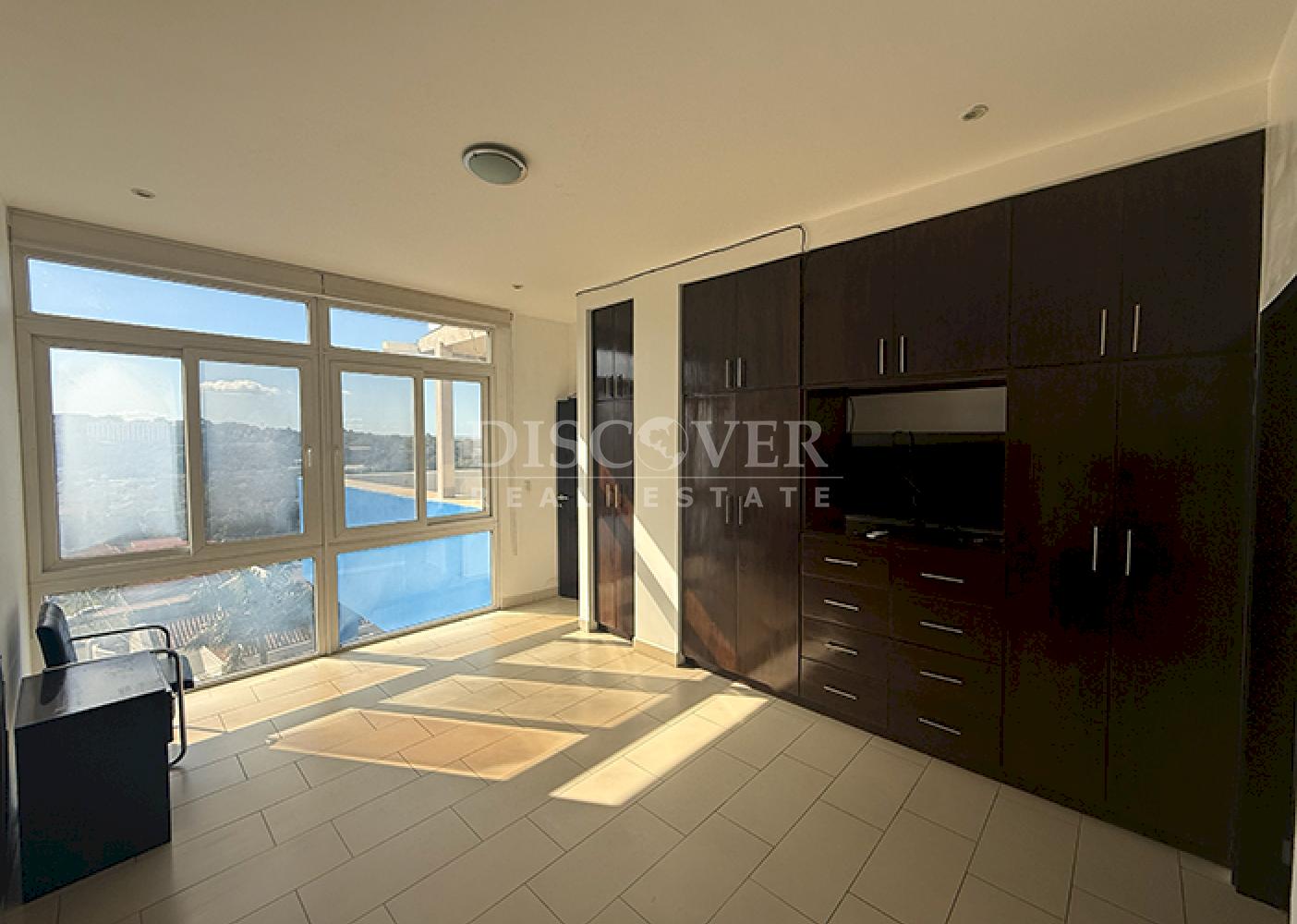  Apartment with city views for sale/rent in Las Cumbres 