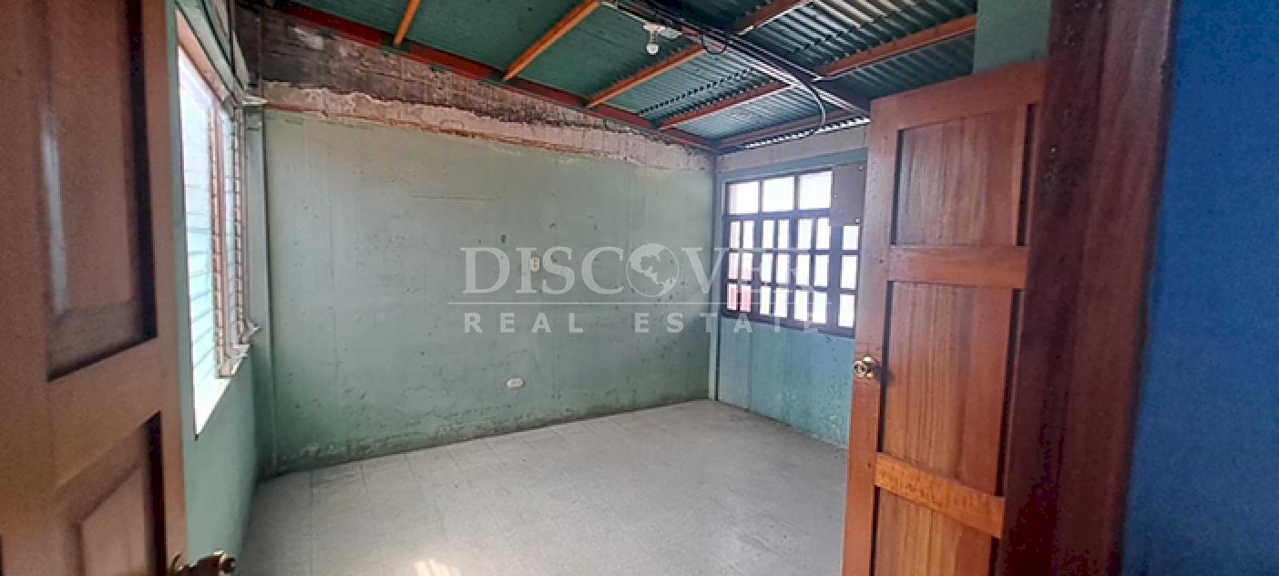  Beautiful 2-story house for sale in the city of Masaya