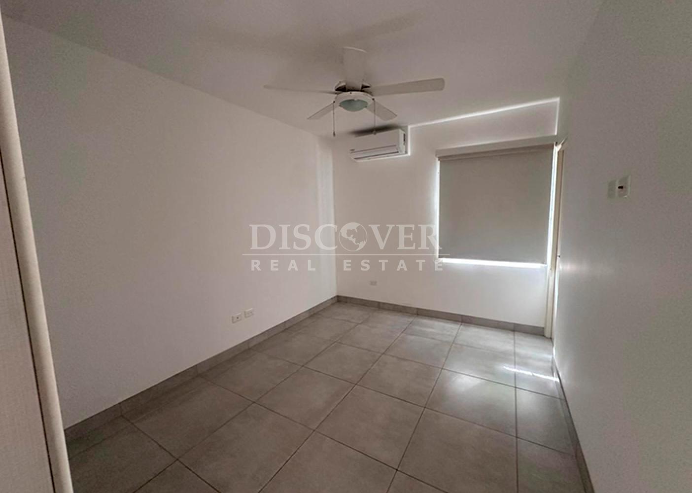  House for rent located in a condominium area on Carretera Sur