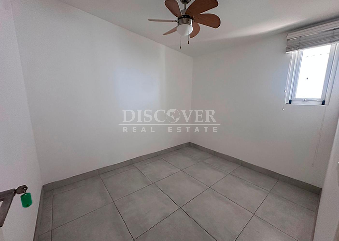  House for rent located in a condominium area on Carretera Sur
