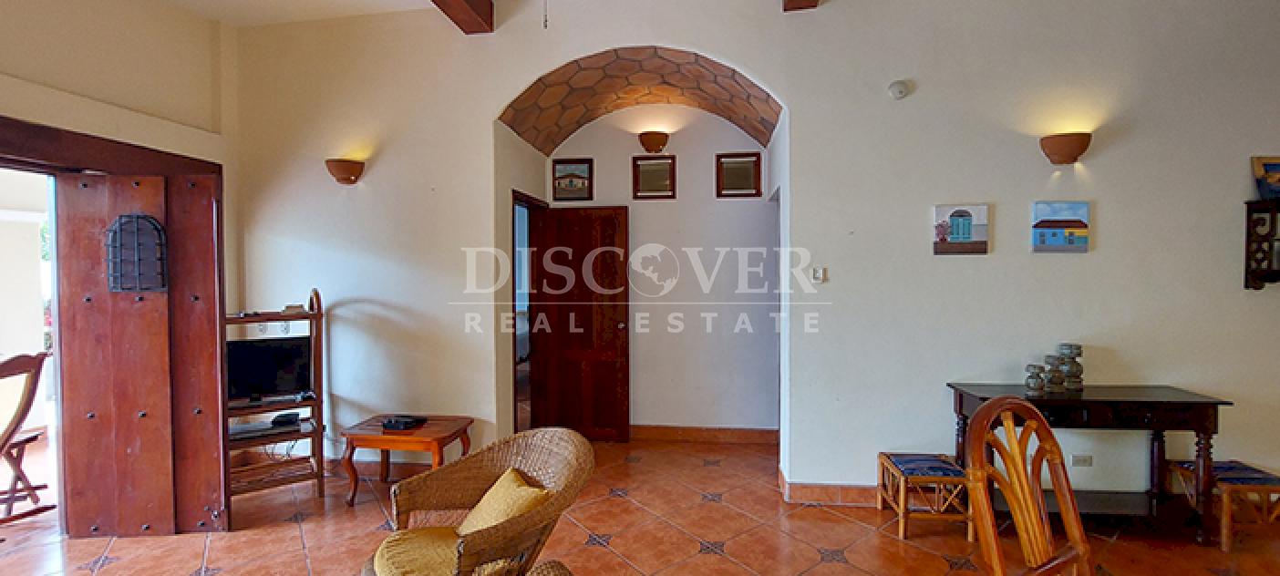 Apartment for sale in a condominium in Granada