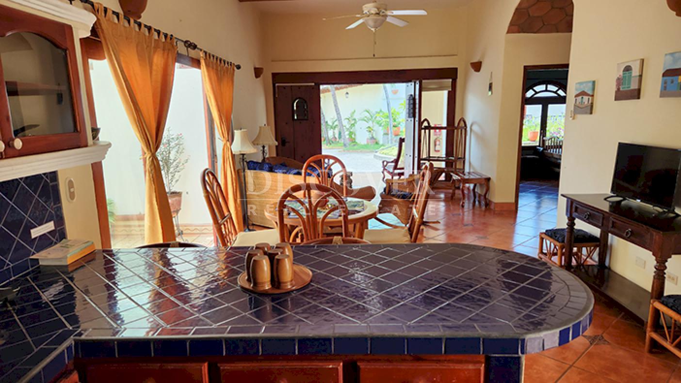 Apartment for sale in a condominium in Granada