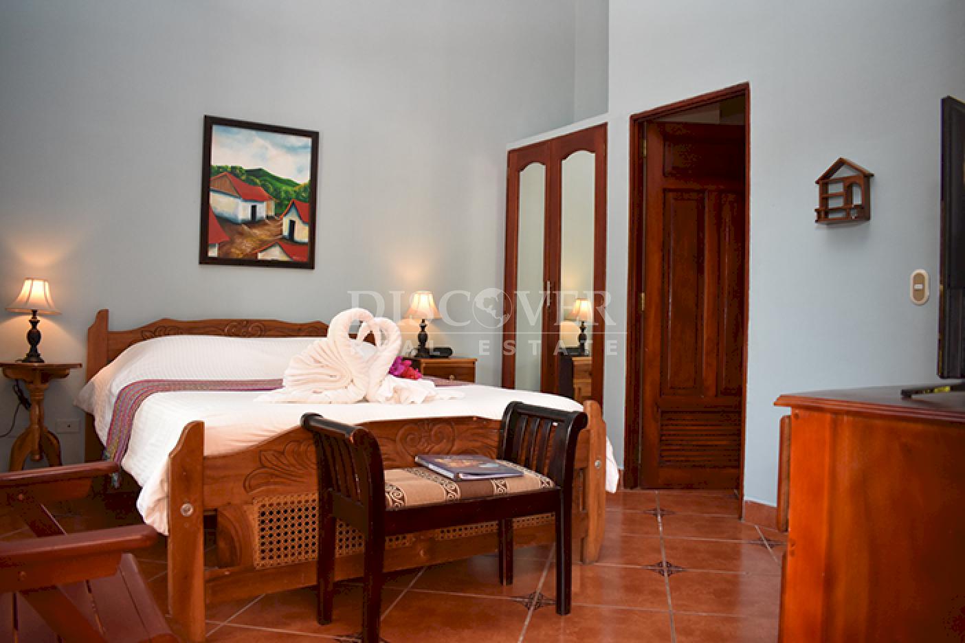 Apartment for sale in a condominium in Granada