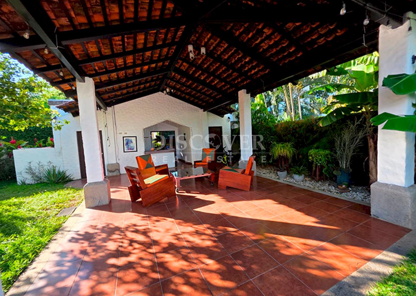  Furnished house with pool for rent on Carretera Sur 