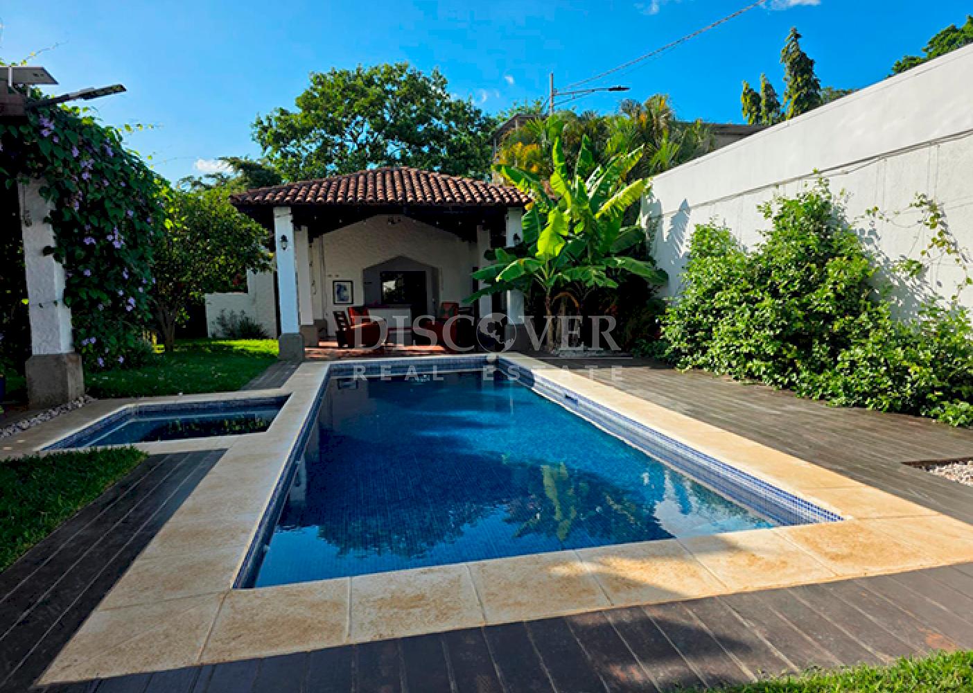  Furnished house with pool for rent on Carretera Sur 