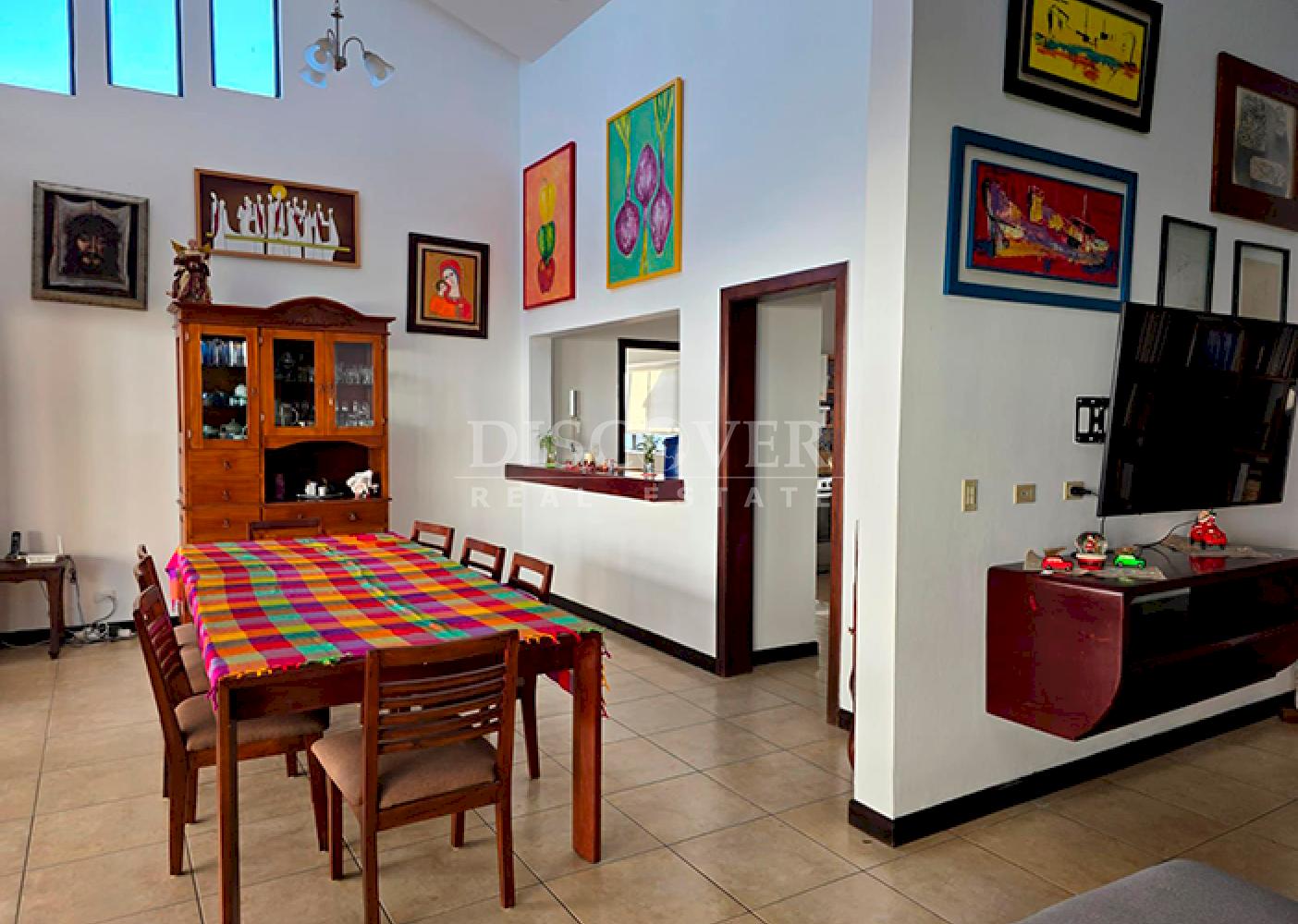  Furnished house with pool for rent on Carretera Sur 