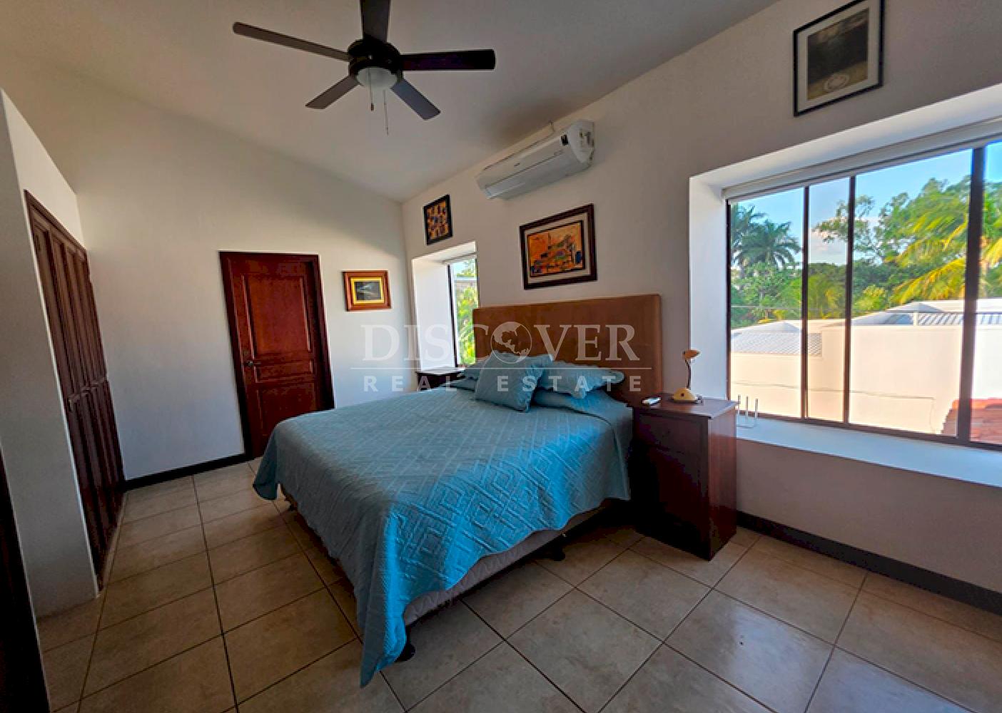  Furnished house with pool for rent on Carretera Sur 