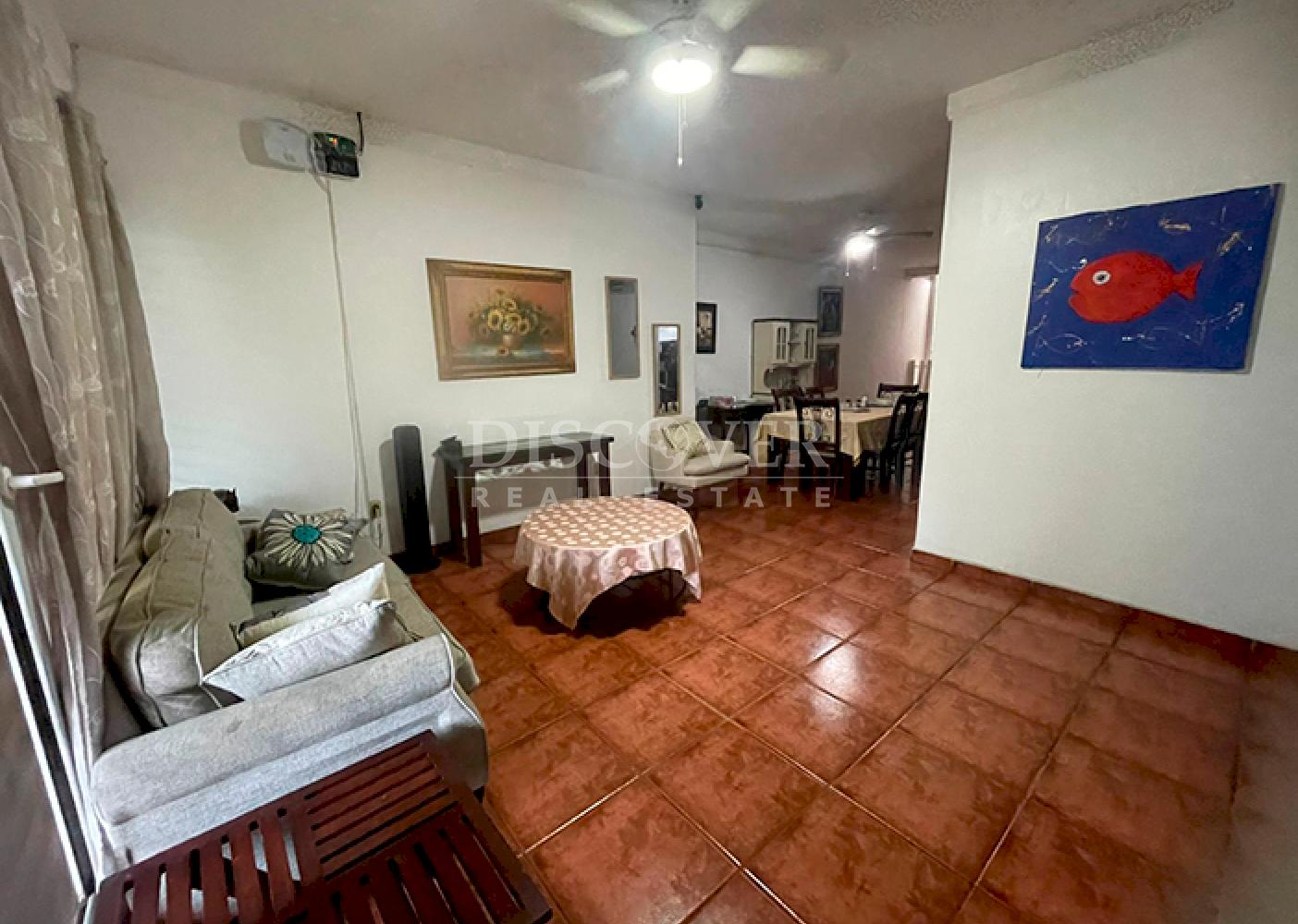 Spacious house for sale in Bolonia