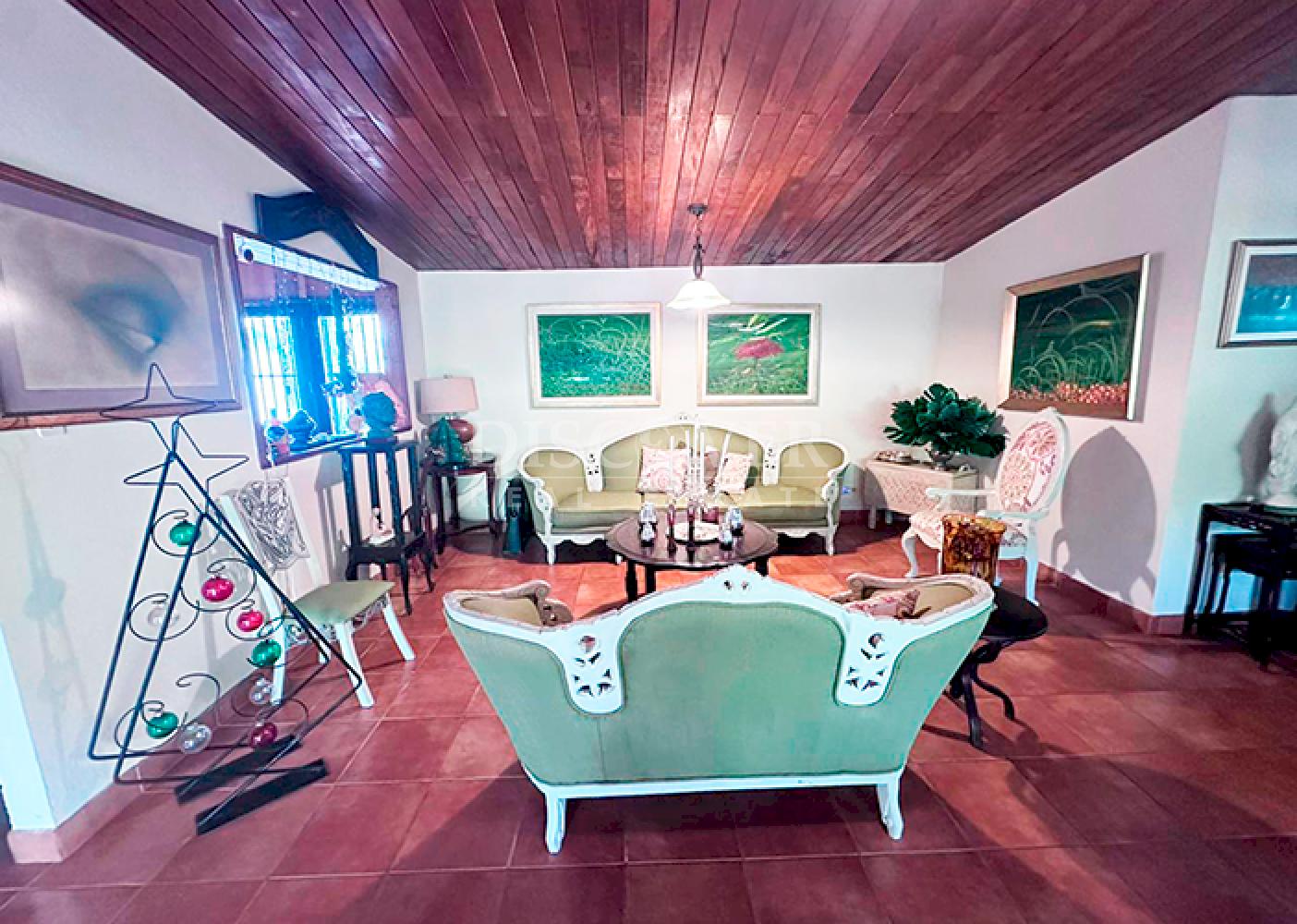 Spacious house for sale in Santo Domingo