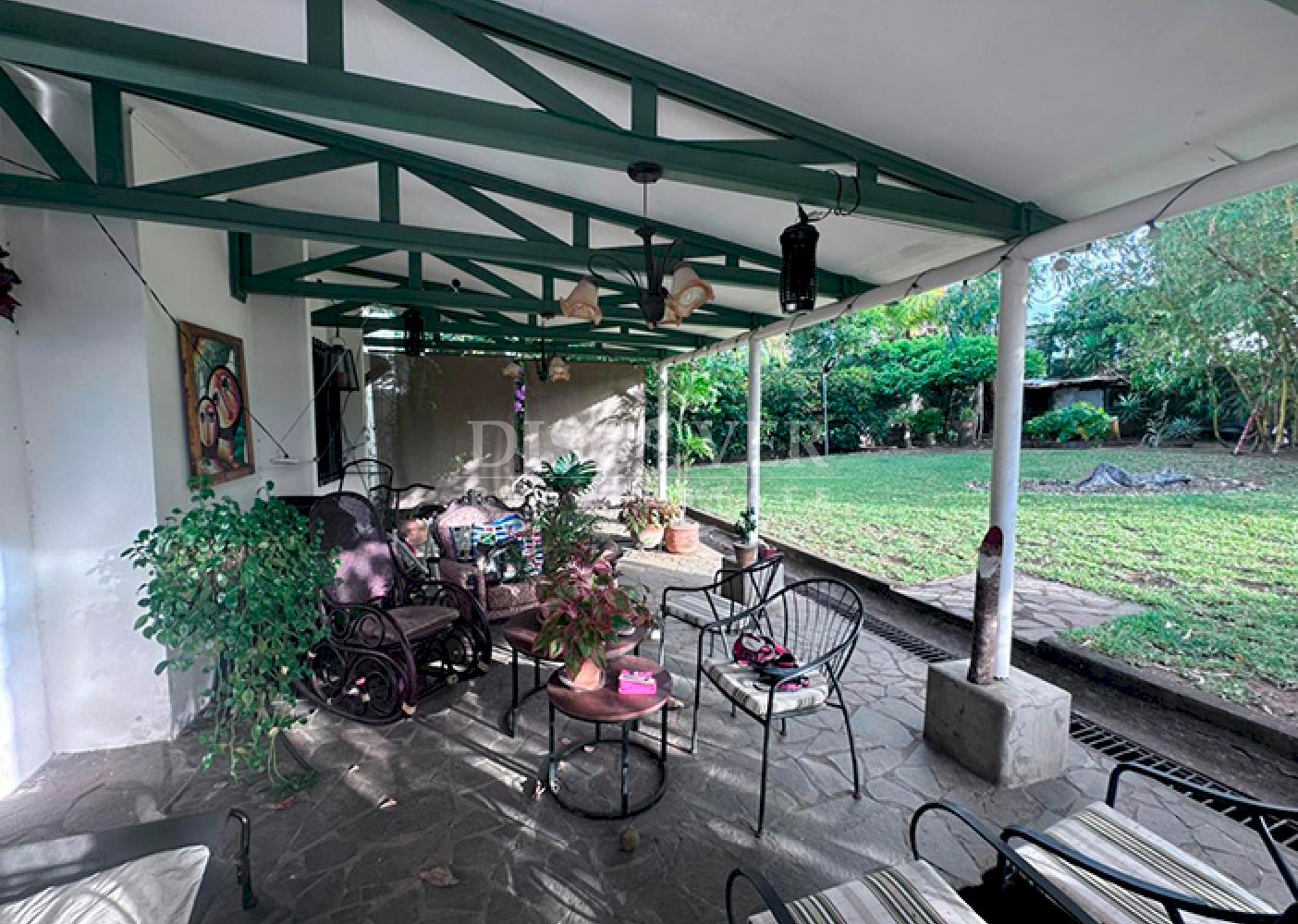 Spacious house for sale in Santo Domingo