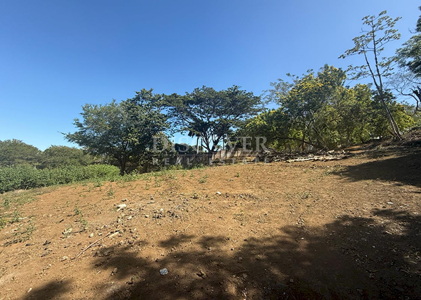 Land with city views for sale in Santo Domingo