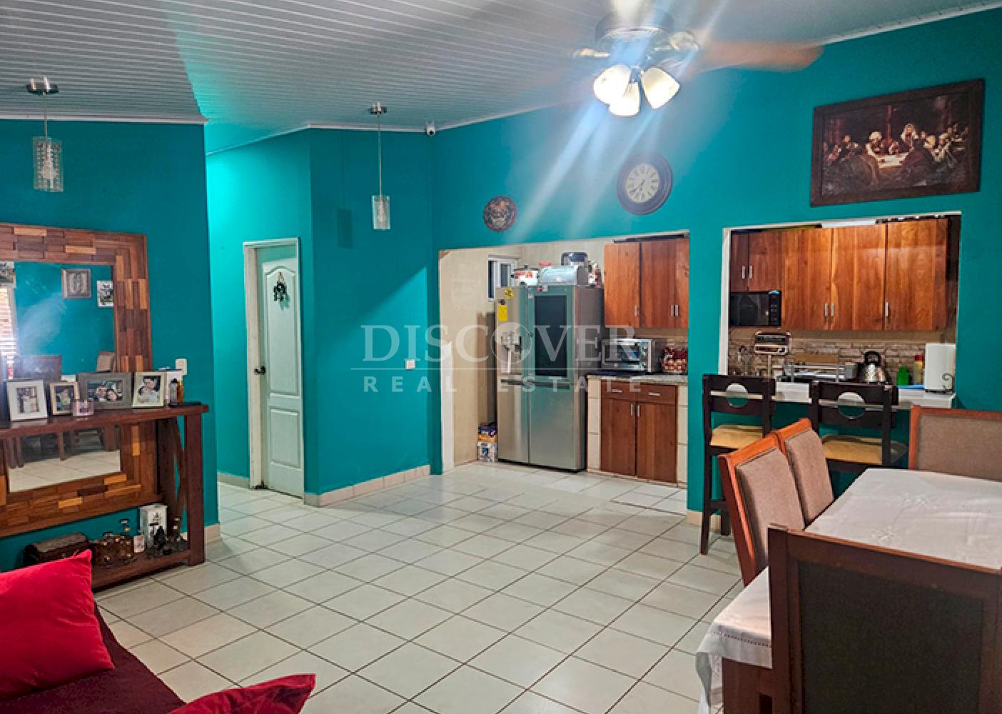  Cozy house for sale on Carretera Vieja a León 