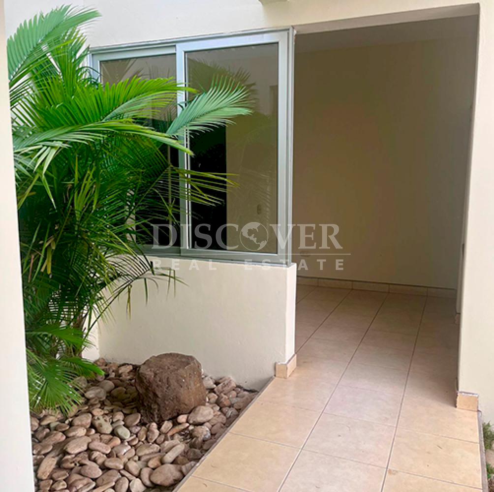 Comfortable house for rent on Carretera Sur