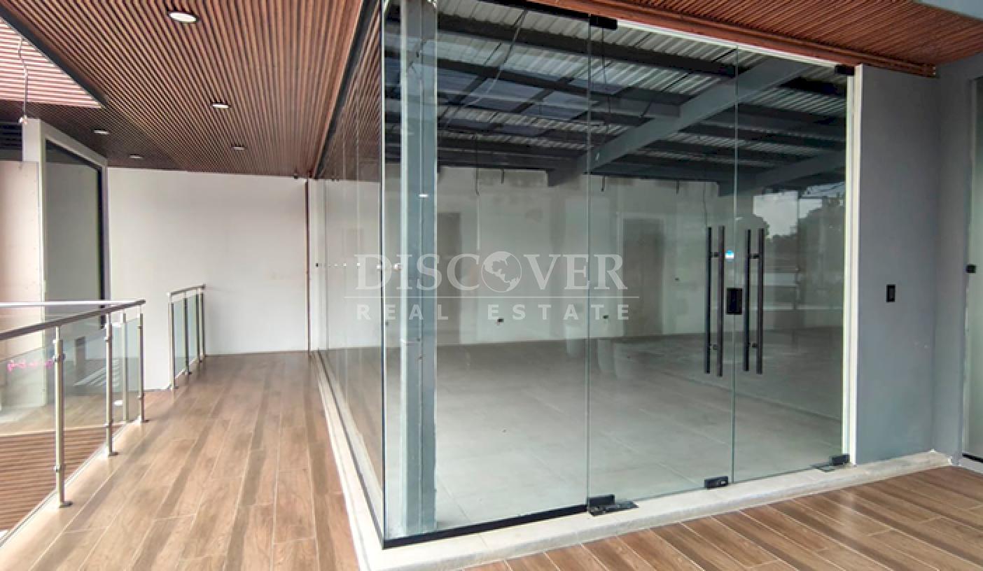  Unit for Rent – Shopping Center in Santo Domingo