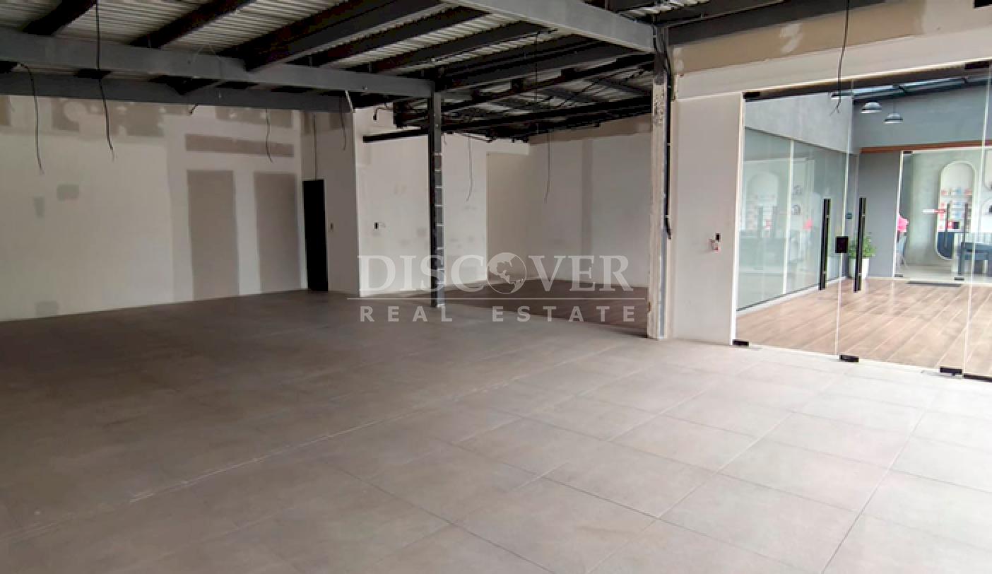  Unit for Rent – Shopping Center in Santo Domingo