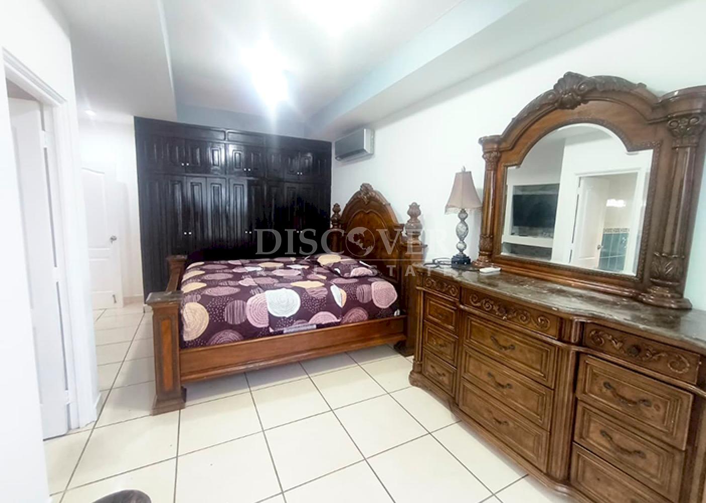  Townhouses for rent in Altamira - Private complex