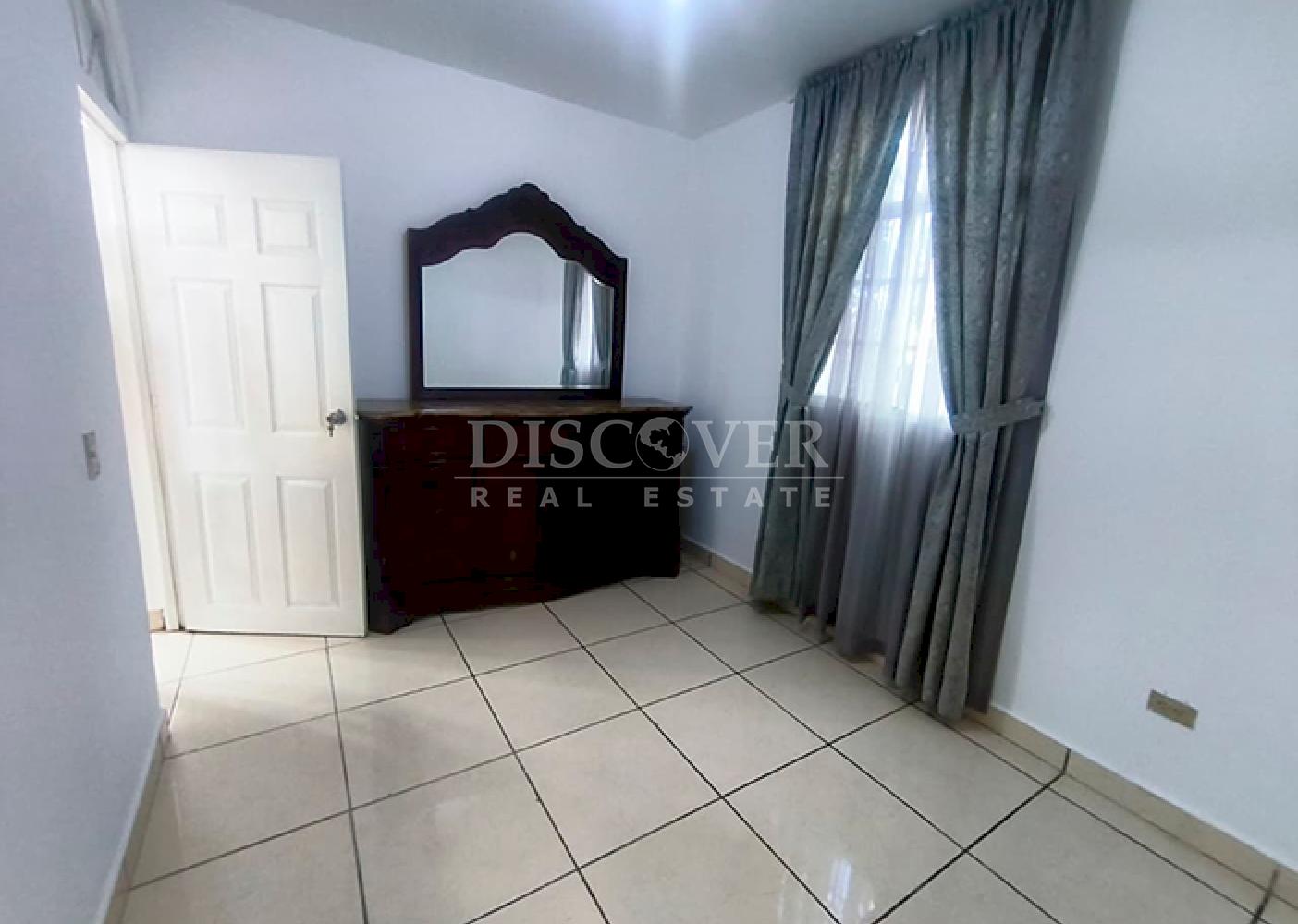  Townhouses for rent in Altamira - Private complex