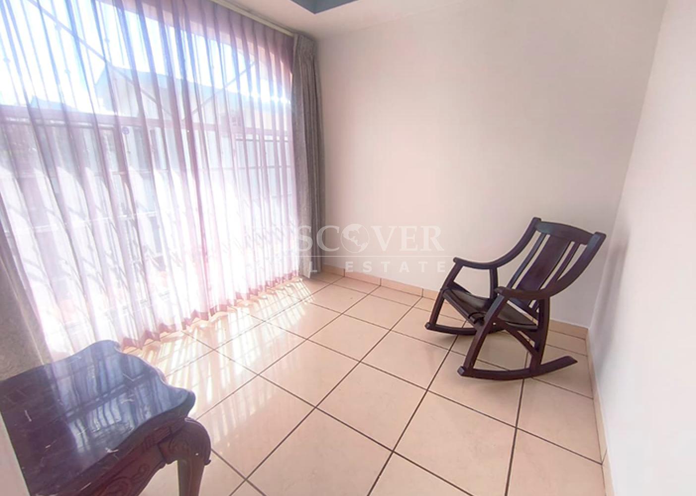  Townhouses for rent in Altamira - Private complex