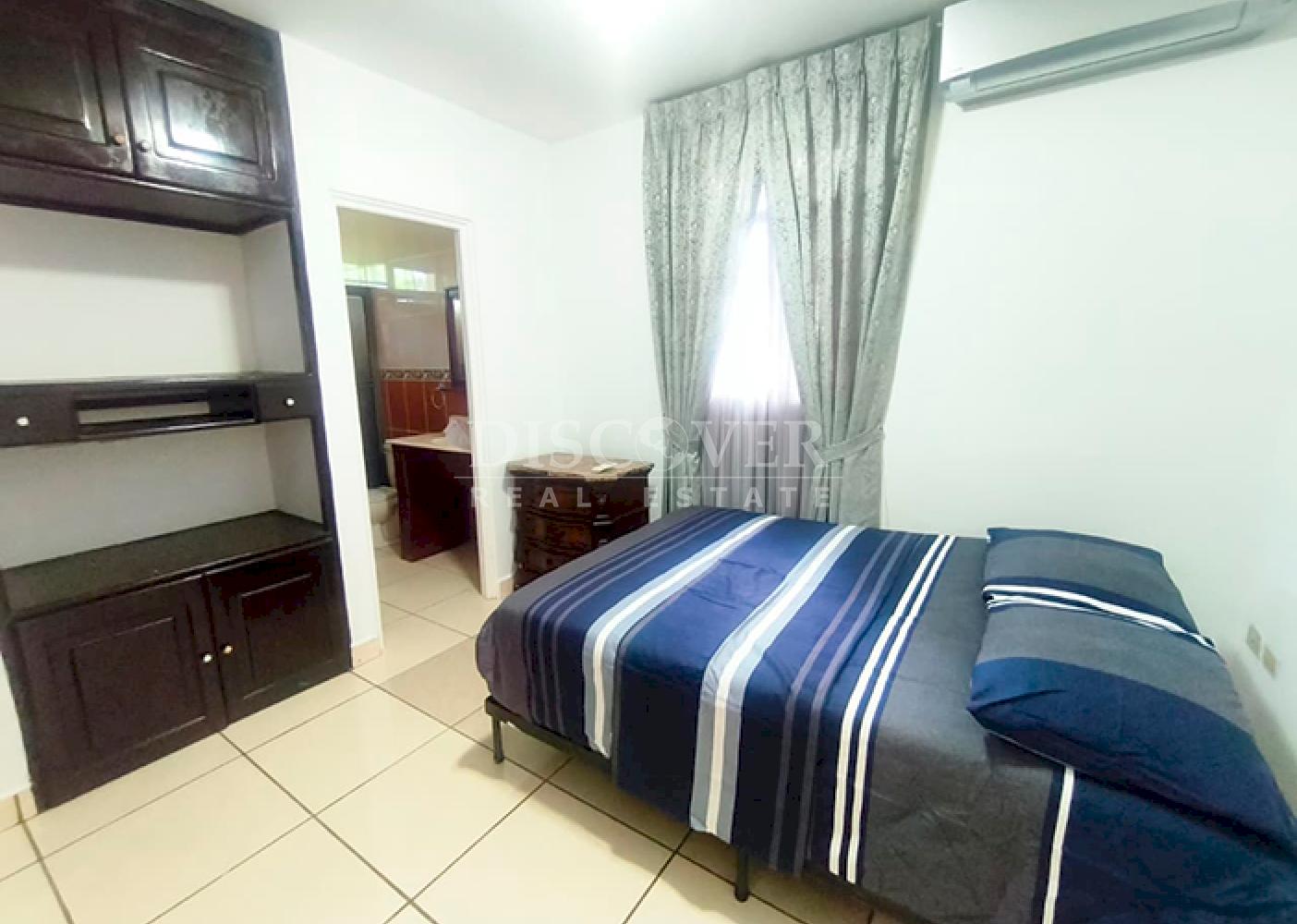  Townhouses for rent in Altamira - Private complex