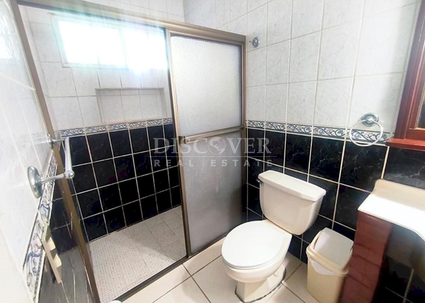  Townhouses for rent in Altamira - Private complex