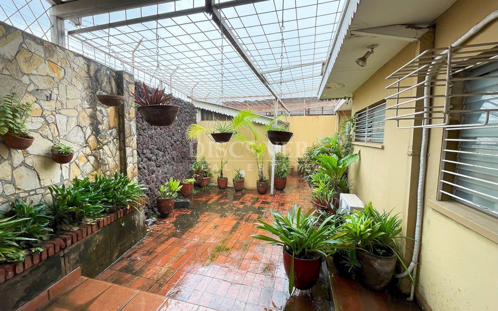  Hotel building for sale in Managua