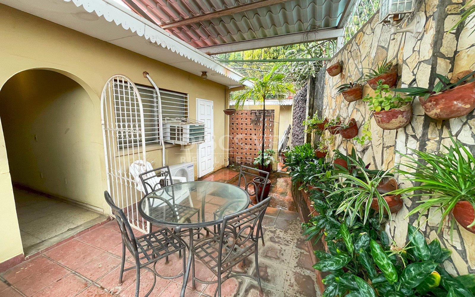  Hotel building for sale in Managua