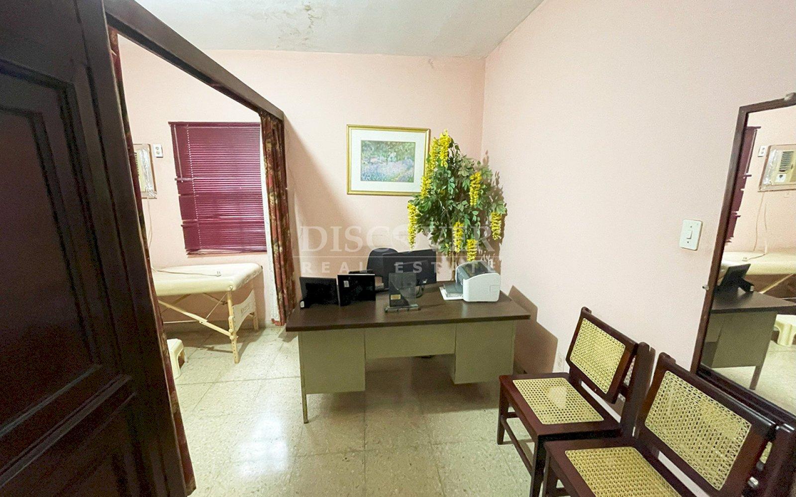  Hotel building for sale in Managua