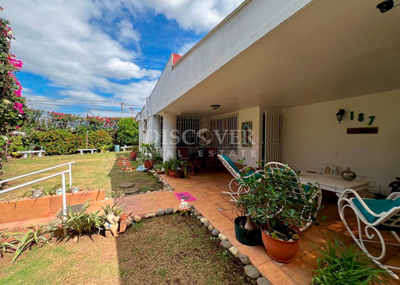  House for Sale in the Robles Residential ID 8036