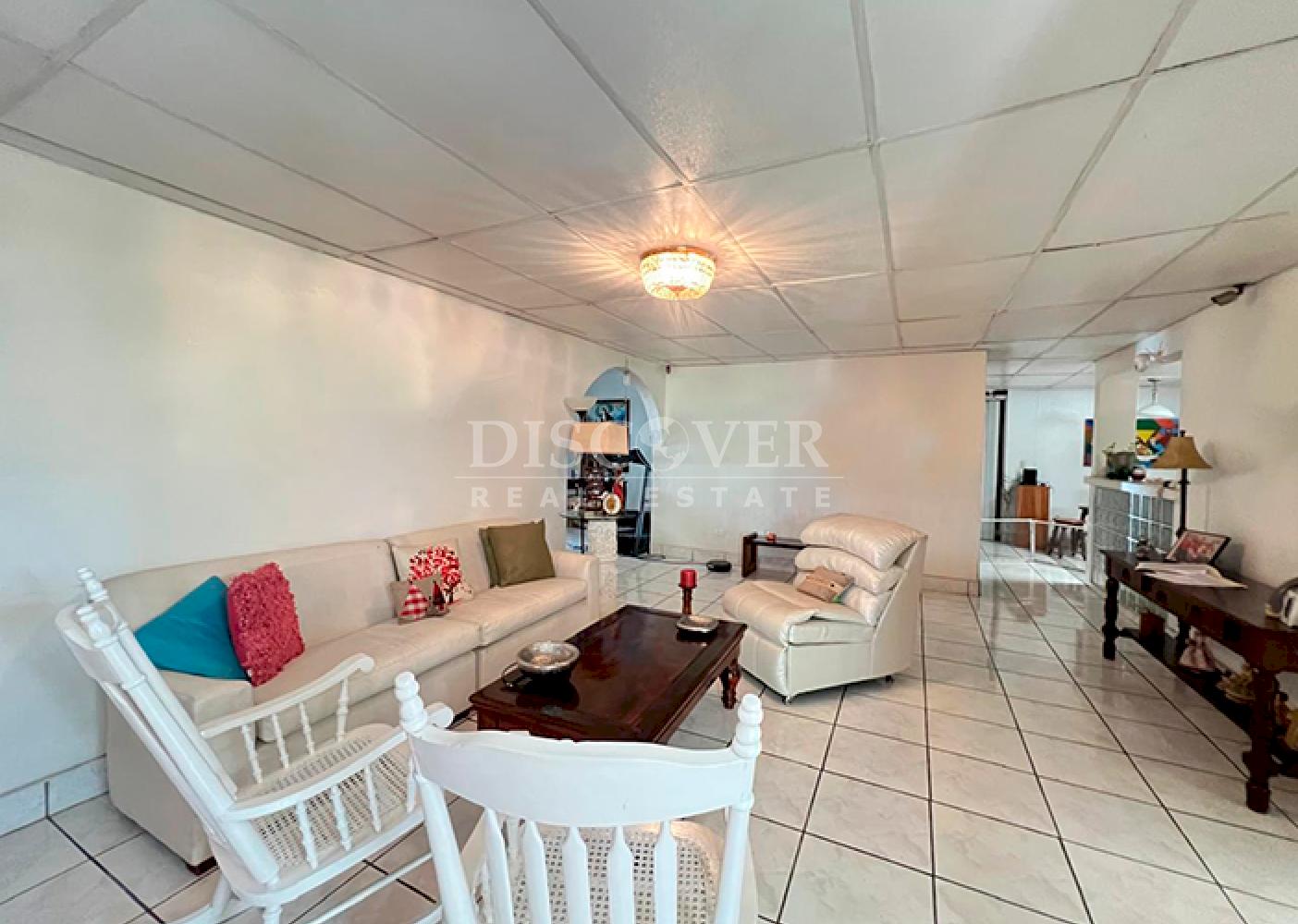  House for Sale in the Robles Residential ID 8036