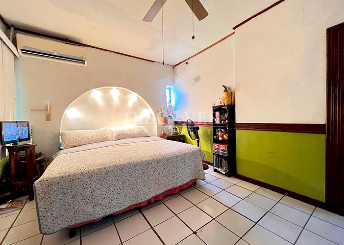  House for Sale in the Robles Residential ID 8036