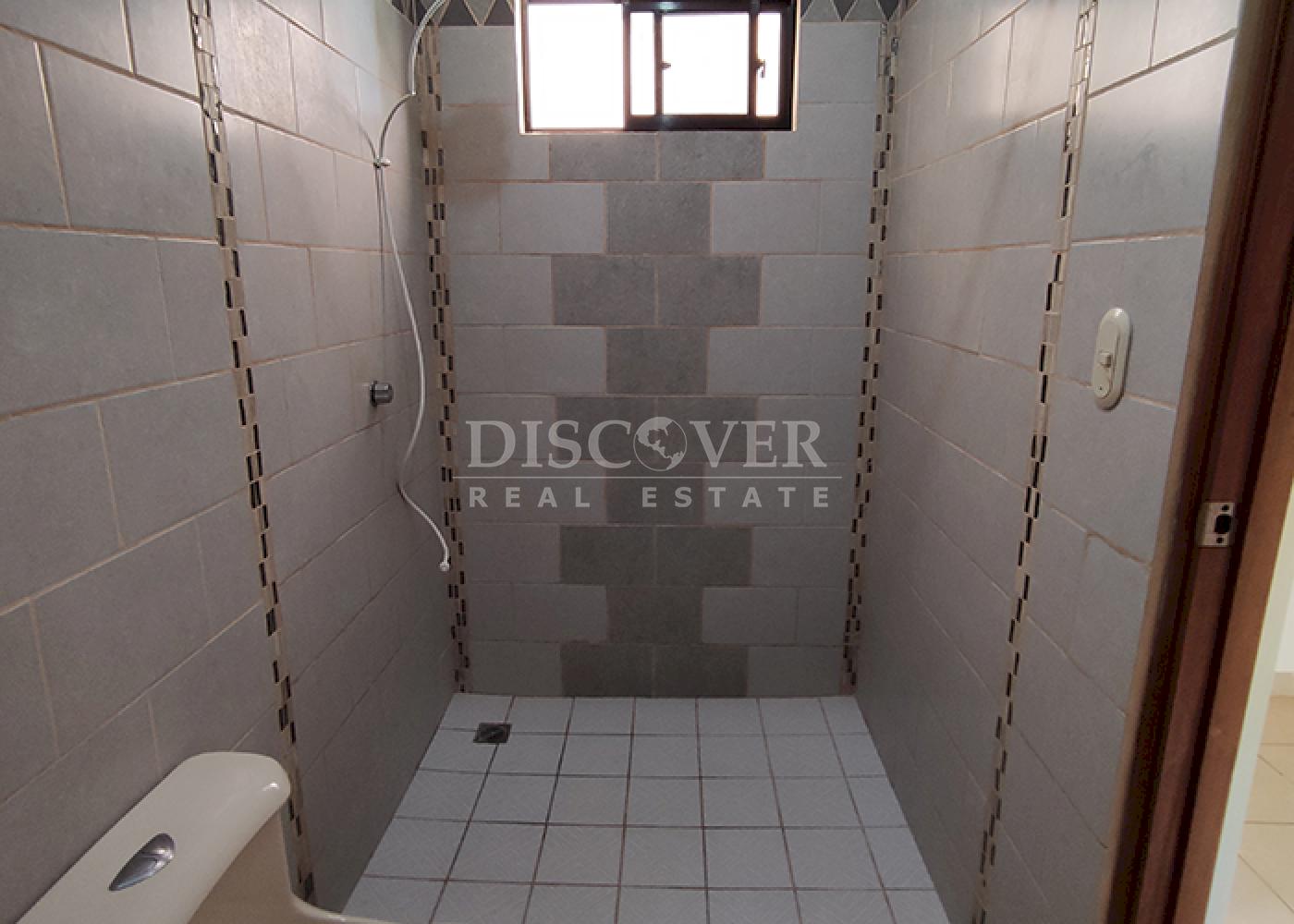  House for sale in condominium area - Carretera a Masaya