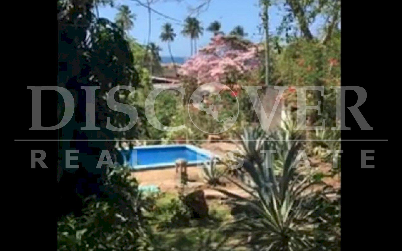 Beautiful House for Sale in Poneloya ID 11859