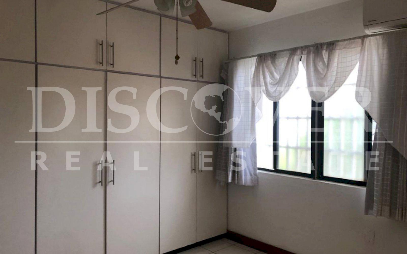  Large and comfortable house for rent in Las Sierritas de Santo Domingo