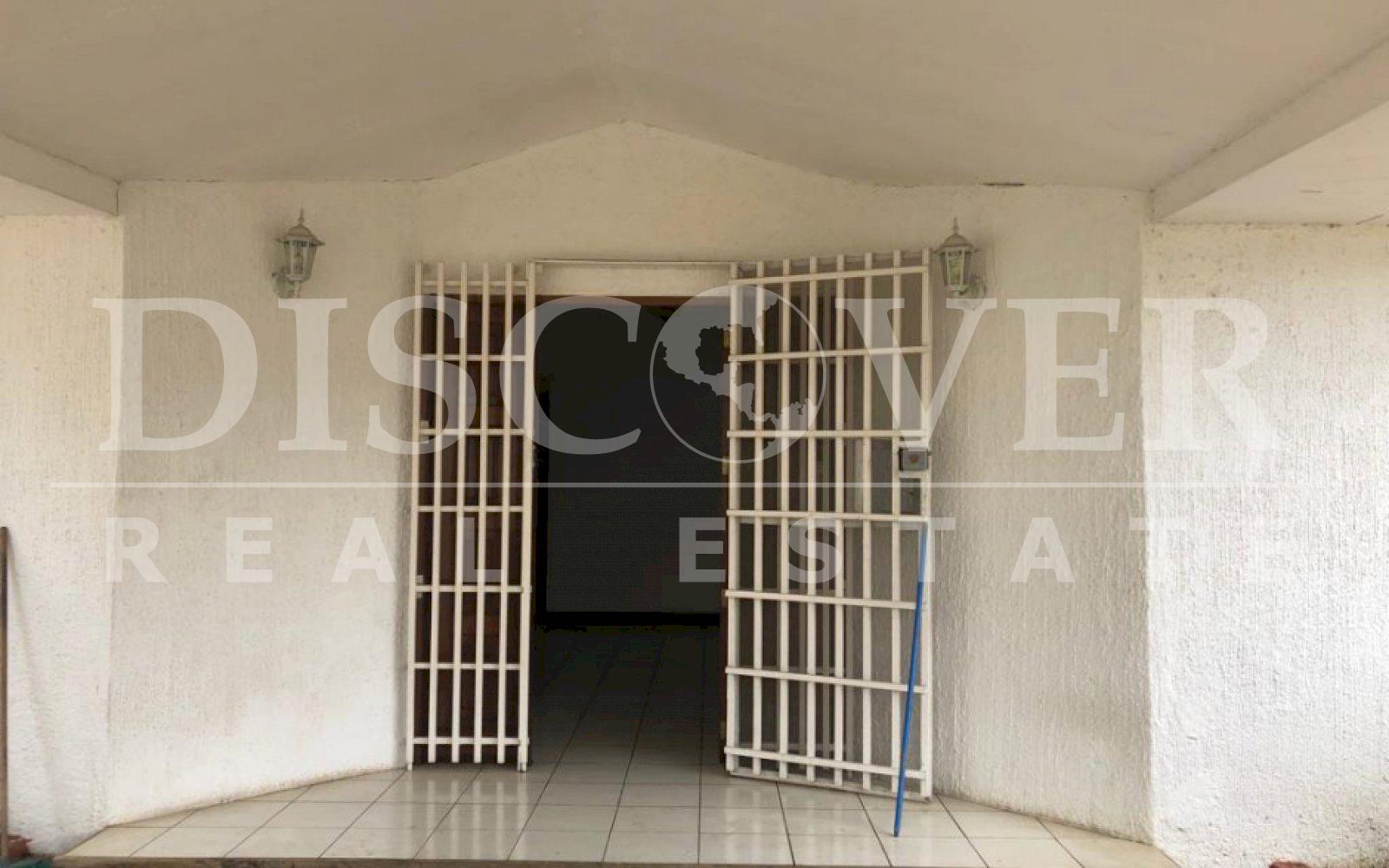  Large and comfortable house for rent in Las Sierritas de Santo Domingo