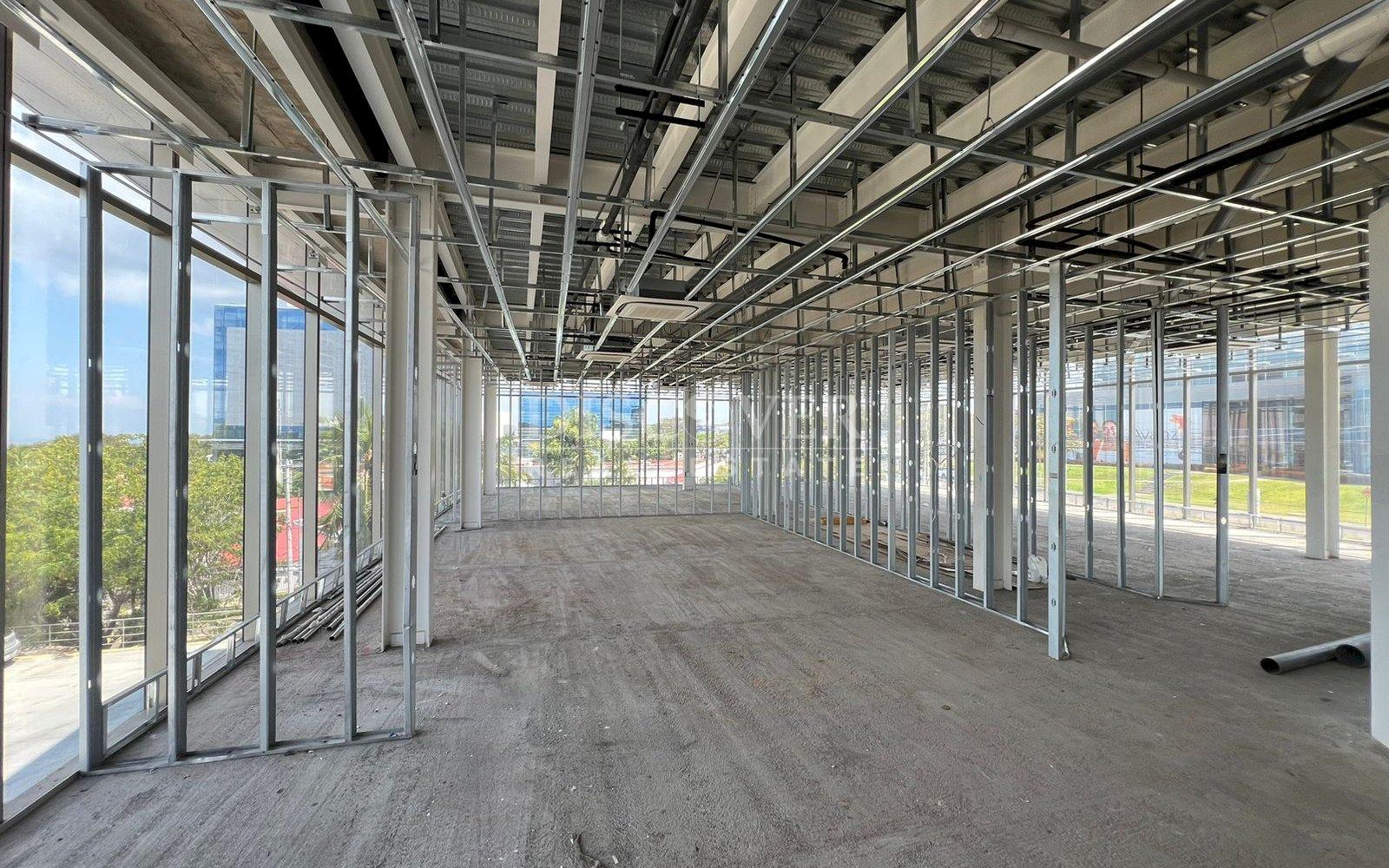  Office Modules for Rent on the Jean Paul Genie Runway ID 12574