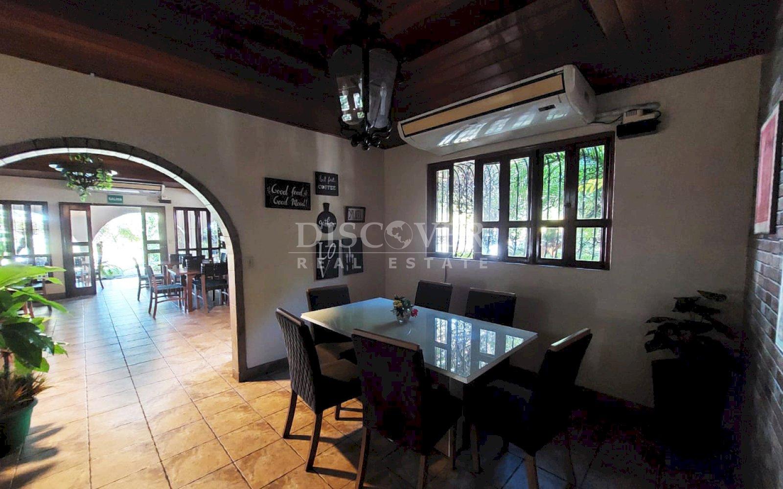  House for sale/rent in Villa Fontana