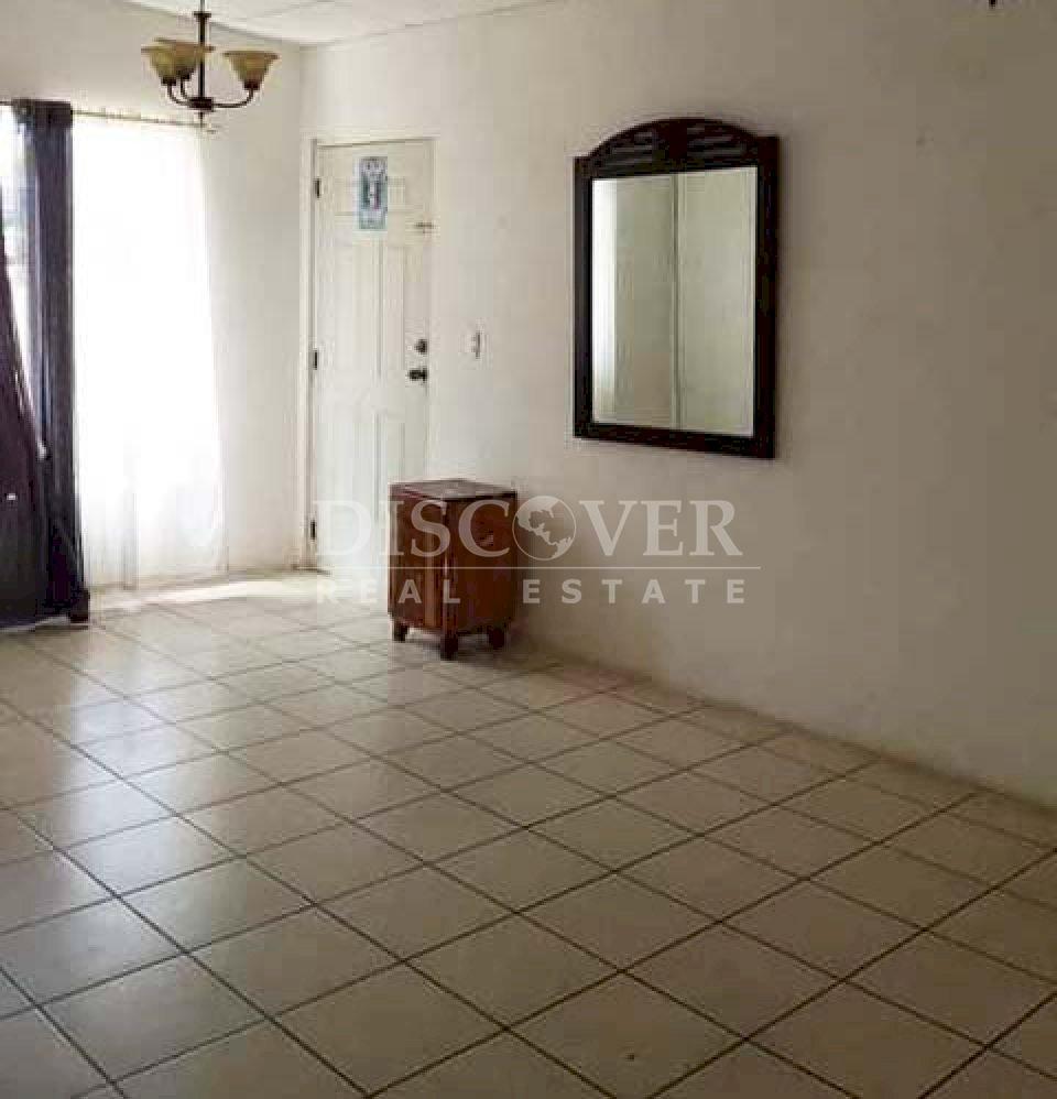  House for Sale/Rent in Carretera Norte Located in Residential Zone 