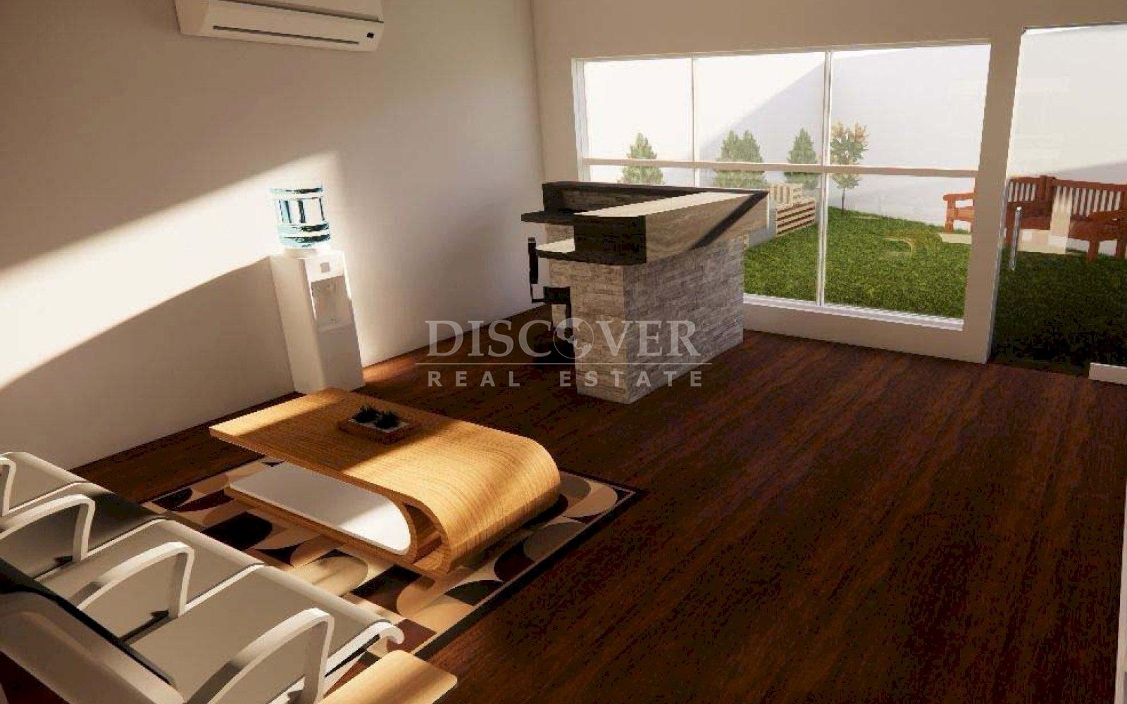  House for sale with utility for business, offices or warehouse