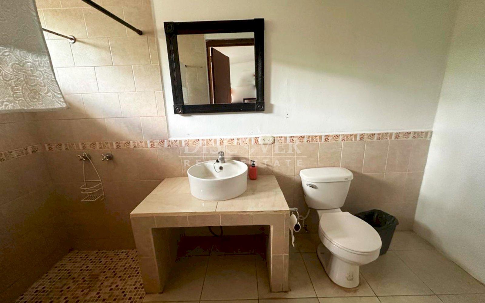  2 houses for sale on the same lot in Las Colinas