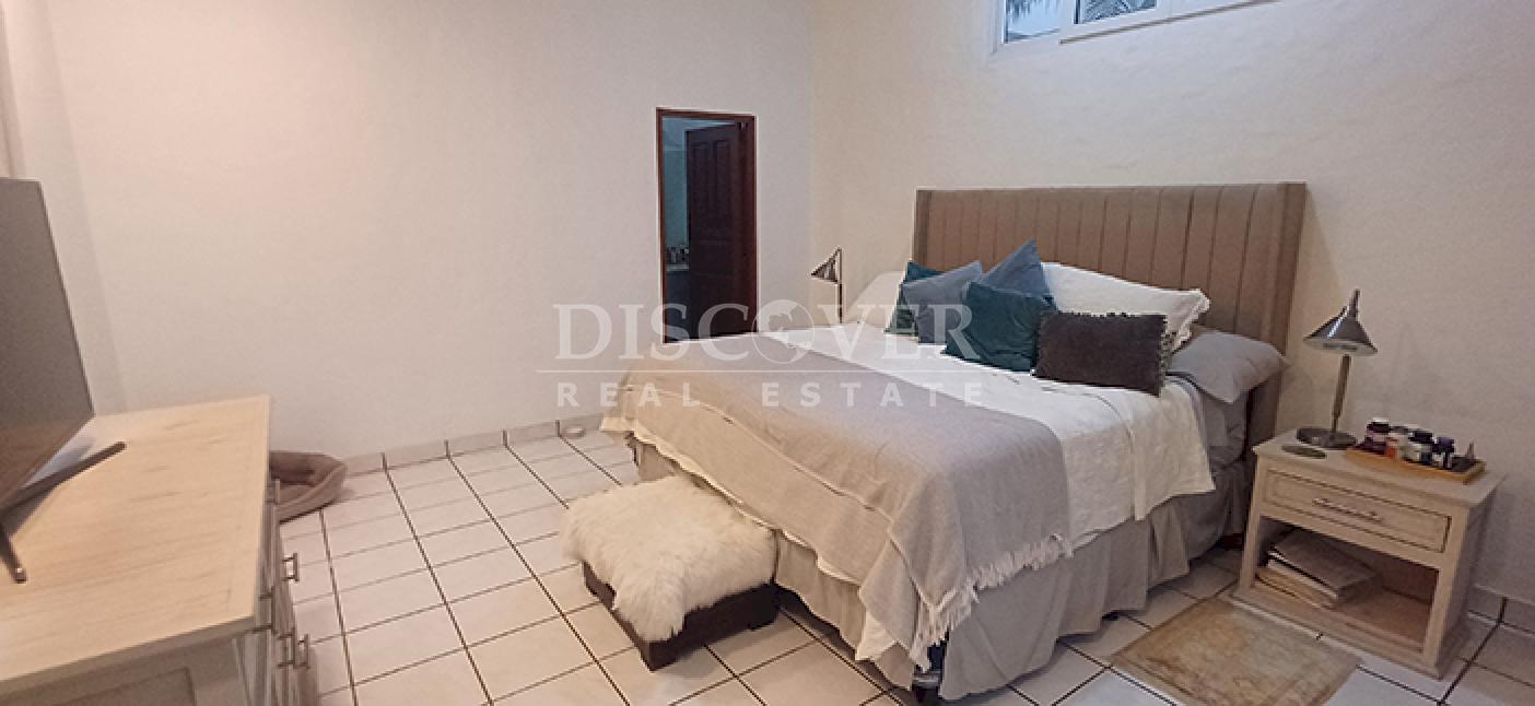  House for sale in Reparto San Juan with additional space for investment 