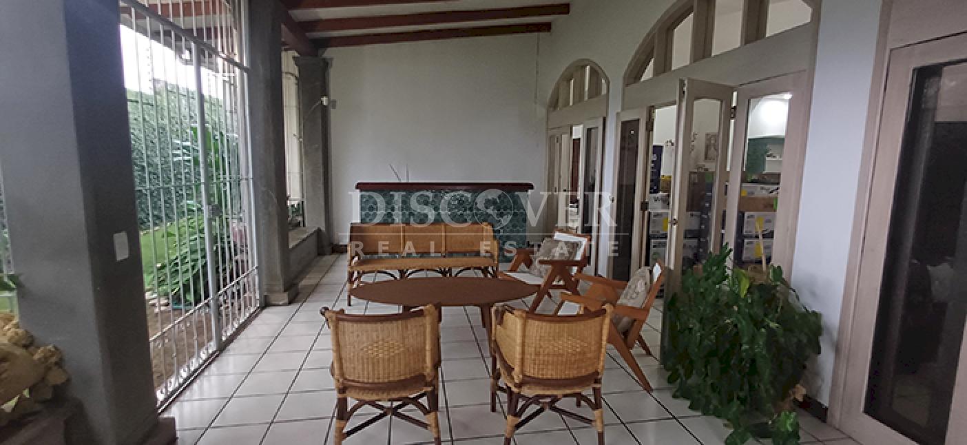  House for sale in Reparto San Juan with additional space for investment 