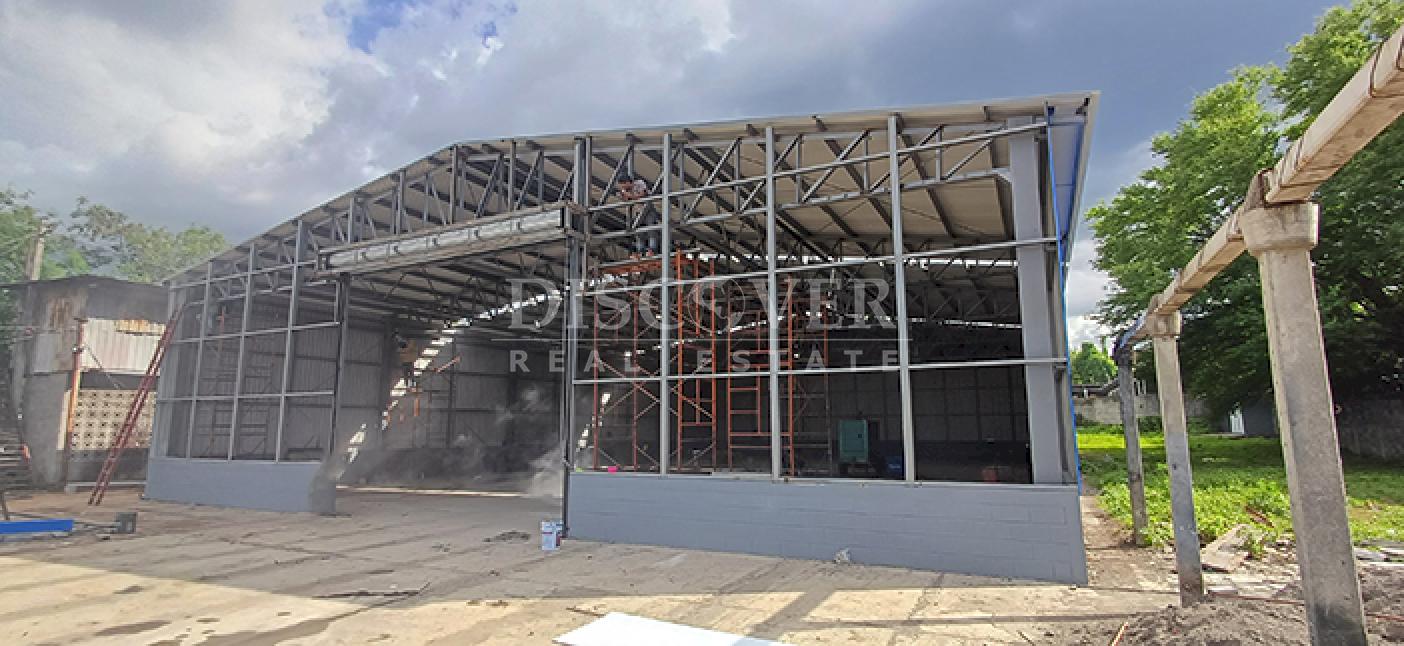 Warehouse for rent in Las Brisas 