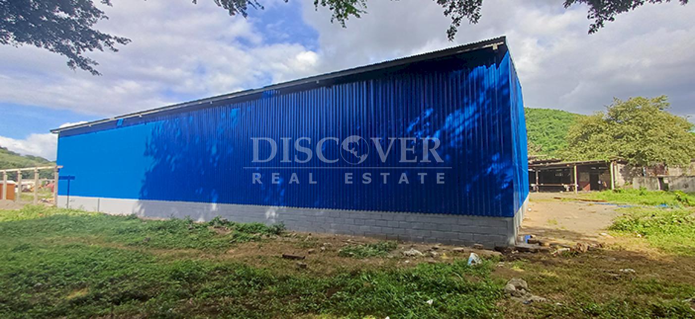 Warehouse for rent in Las Brisas 