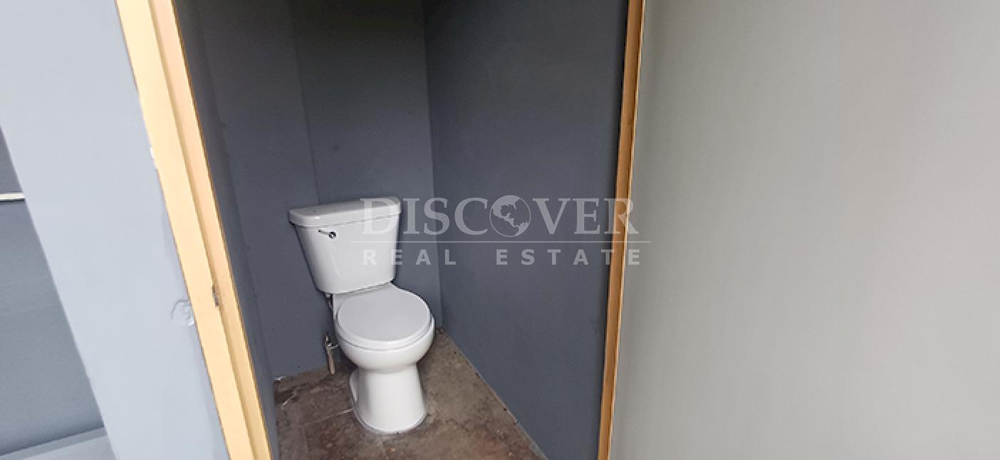 Warehouse for rent in Las Brisas 