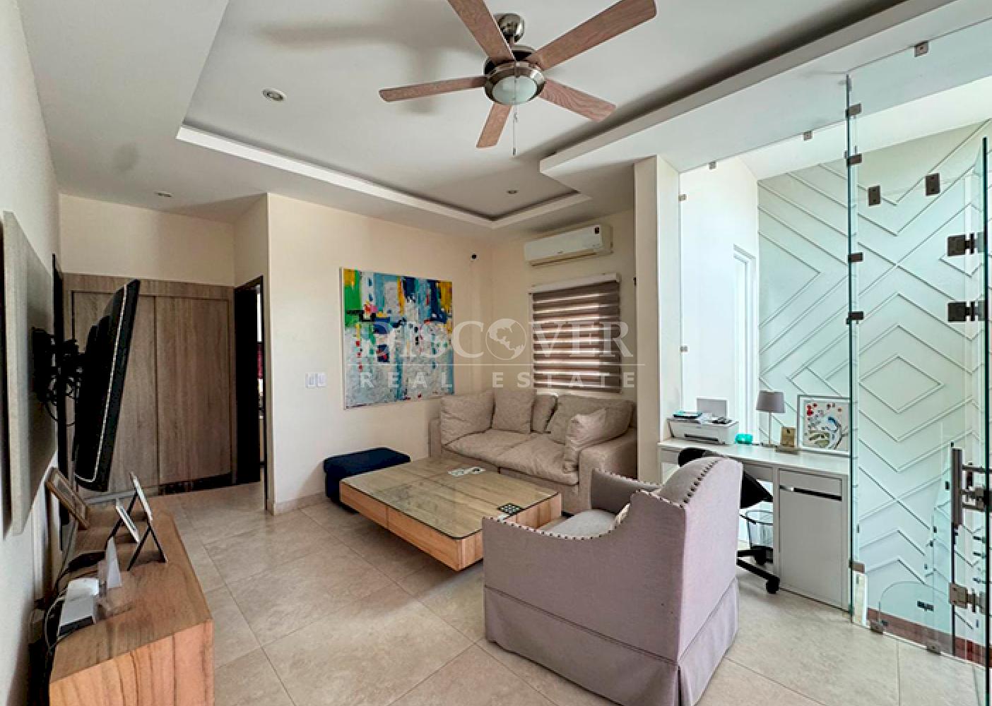 Spacious house for sale in condominium - Villa Fontana