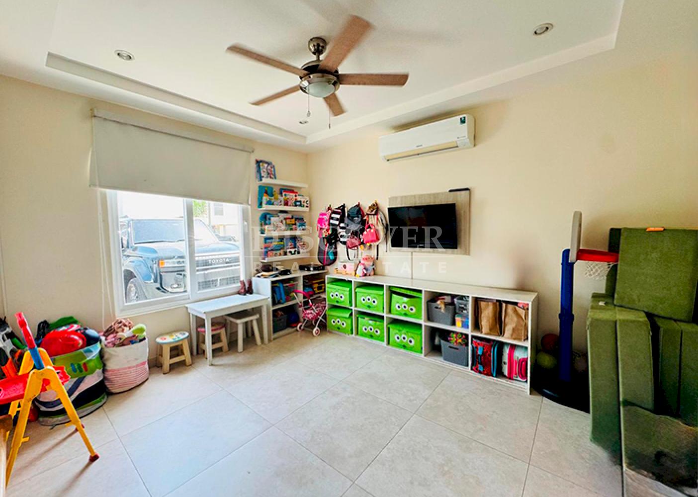 Spacious house for sale in condominium - Villa Fontana