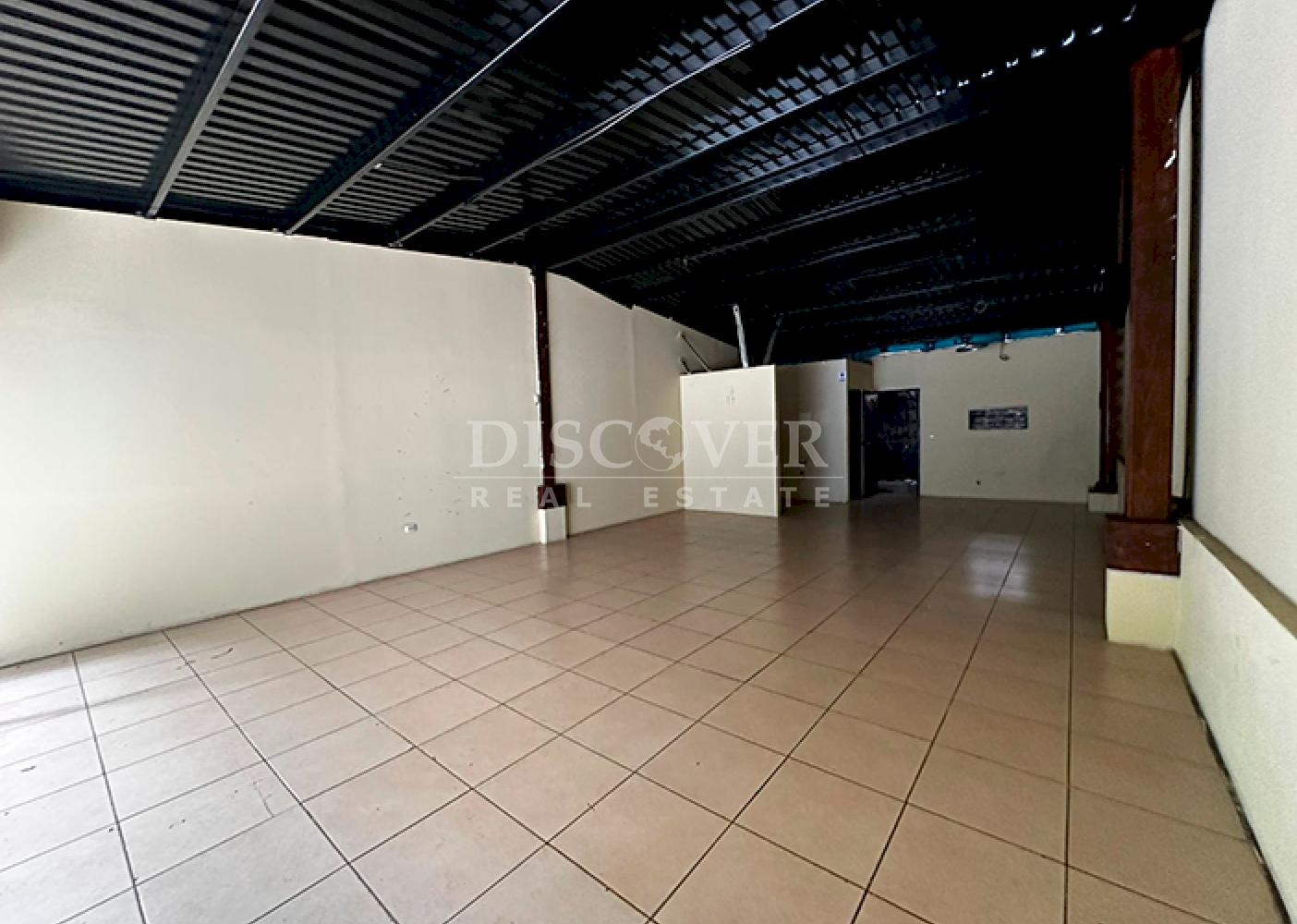  Commercial module for rent in Reparto San Juan