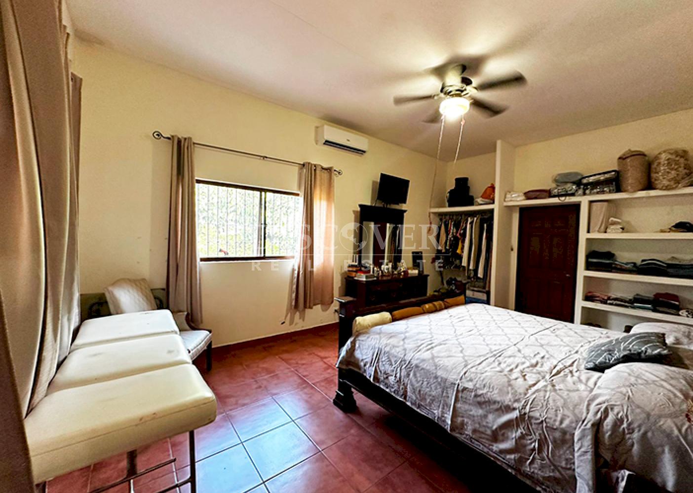  Spacious house for sale in San Isidro de La Cruz Verde